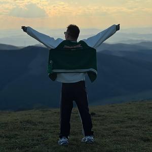 @华强趣北京头像