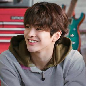 一渐薯仔🥔头像