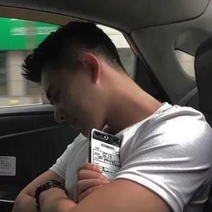 余干黑达帅收手机头像