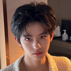 轻声烯语(´3｀)=3头像