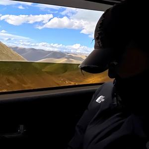 豆包和来财头像