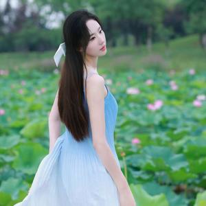 小仙儿一米八头像