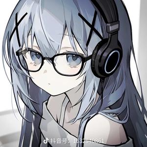 爱吃小鱼干的猫头像