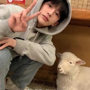 差点长成帅哥头像