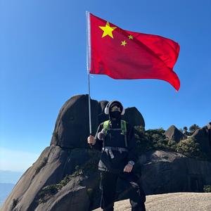 潇凯（户外爬山）头像