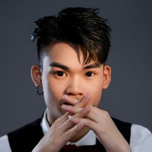 💈佰万男士理发💈创始人头像