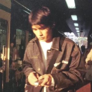 居酒屋里的小神龛头像