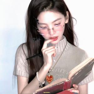 七音寂夜-11月头像