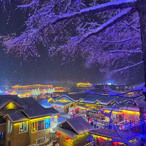 纯玩哈尔滨～welcome to东北头像