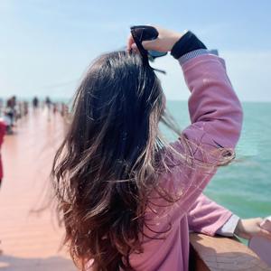 一只飞兔牙🐰头像