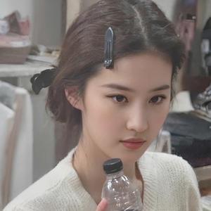 小碗葱花（加香油版头像