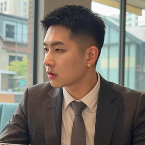 健康自信小男孩头像