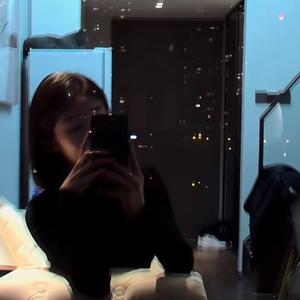 玫瑰爱喝酒头像