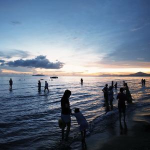 百万吃点啥头像