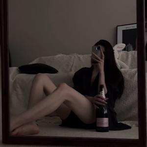 戴老板来喽头像