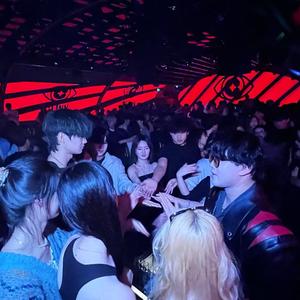 潮玩派对-六六头像