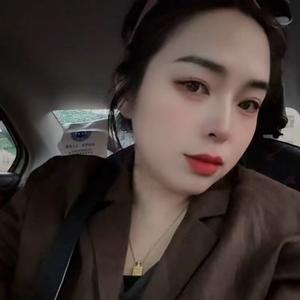 蓝天麦子.服装美学专属搭配头像