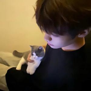 贩卖繁星 .头像