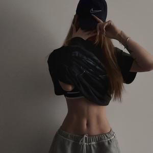 闪电咕咕⚡头像