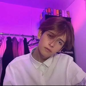 生吃外星人头像