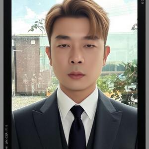 李军严选车头像