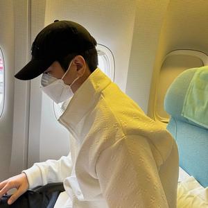 香蕉你个不呐呐头像