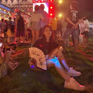 小岳月 🐾头像