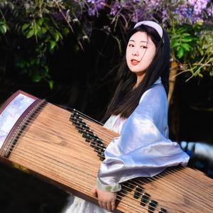 在利辛弹古筝的静茹🤍头像