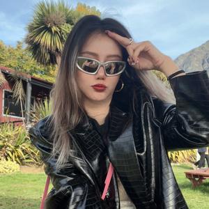 我是奥莉头像