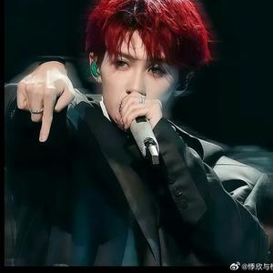 白磷睡醒了头像