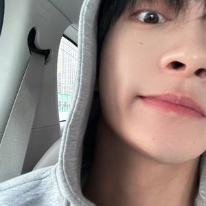 陈^芄lilili🌥️头像