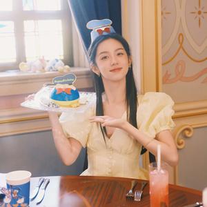 七七吃饱了嘛头像