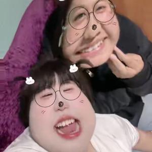 雨少和莉莉的吃货日记头像