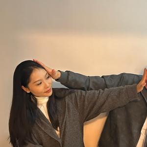 眼睛起雾了º头像