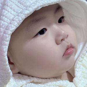 元宝和他的少女妈头像