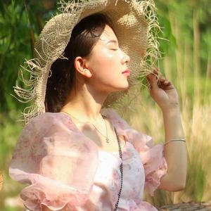 阿婵不会拍头像