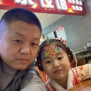 小姚是个理工男头像