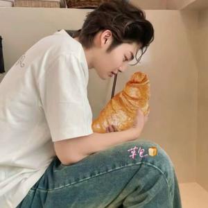 面包姐姐🌿🍞｜草包头像