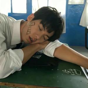 哎无语头像