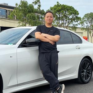 南宁周老板说车头像