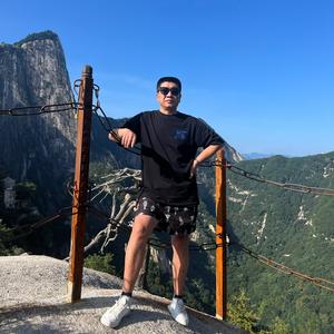 龙泉酒家平哥头像