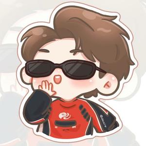 我的红皇后头像
