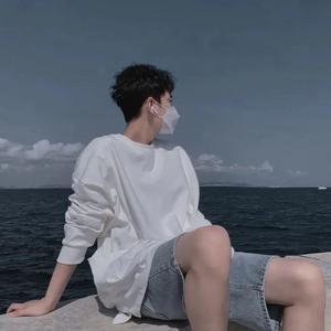 鹿栖懒枝头像