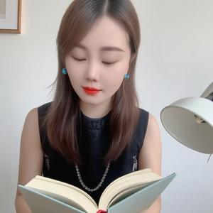 曹小姐与书头像