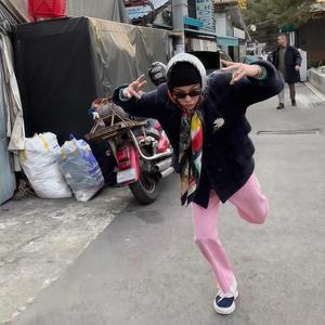 李拜一头像