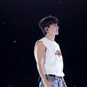 张杰追星日记📔头像