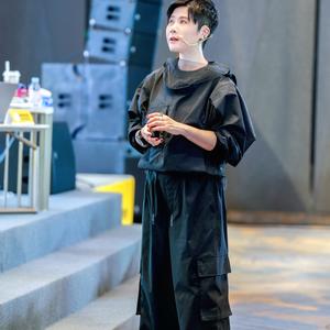 钟Sir来穿搭头像