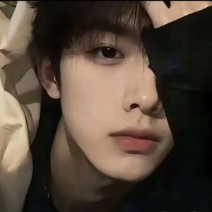 国际东辉哥头像