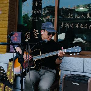 理辉走世界头像