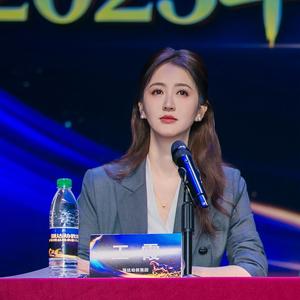 Wang.小鹿头像